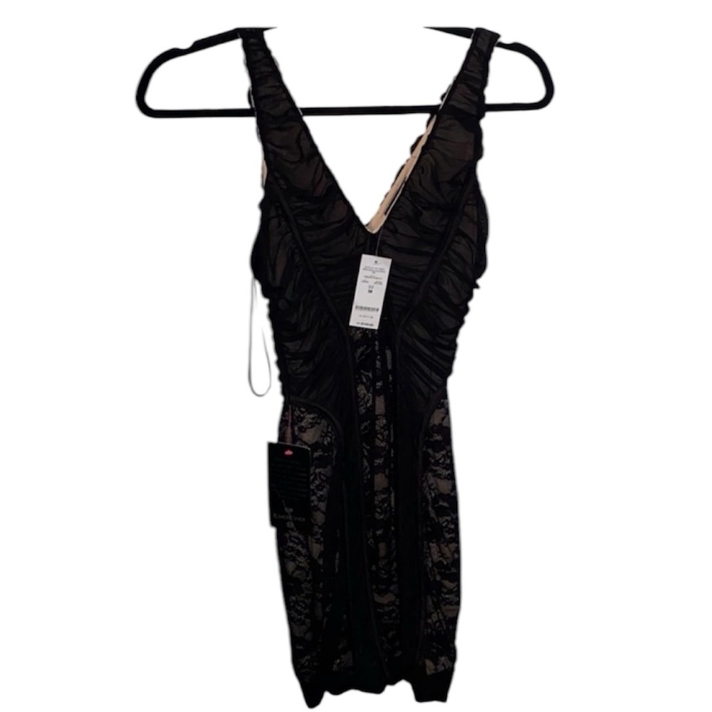 NWT Bebe lace dress